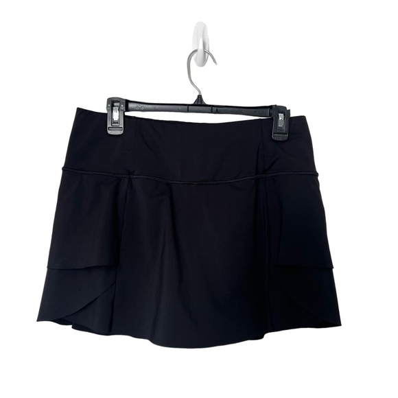 Athleta High Rise Momentum Skirt Skort Women’s Medium Black Tiered Ruffle - Picture 2 of 5